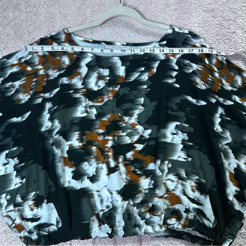 bryn Walker Abstract Boxy Blouse Size Medium Puff Sleeves Lagenlook Art to Wear - Picture 7 of 12